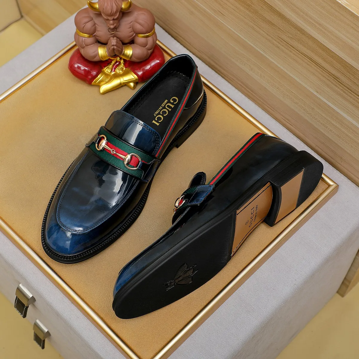 Men's shoes 💰460 💰💰Gucci official website men's business formal leather shoes update💥Hong Kong counters synchronize new styles💥completely one to one replica shipment👍zero difference in counter quality 0⃣️all made of imported first-layer cowhide on the outside with original hardware buckles➕water-dyed🐂leather lining production, color, code matching 39-44 (customized at 38.45.46)……
